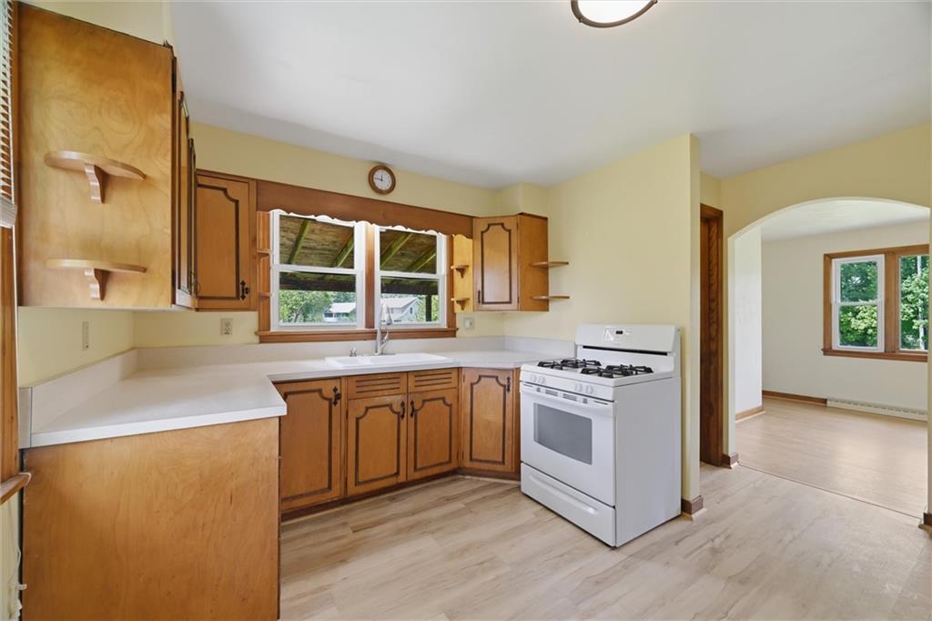 1444 Sarver Road Freeport, PA 16229 - Photo 7 of 42