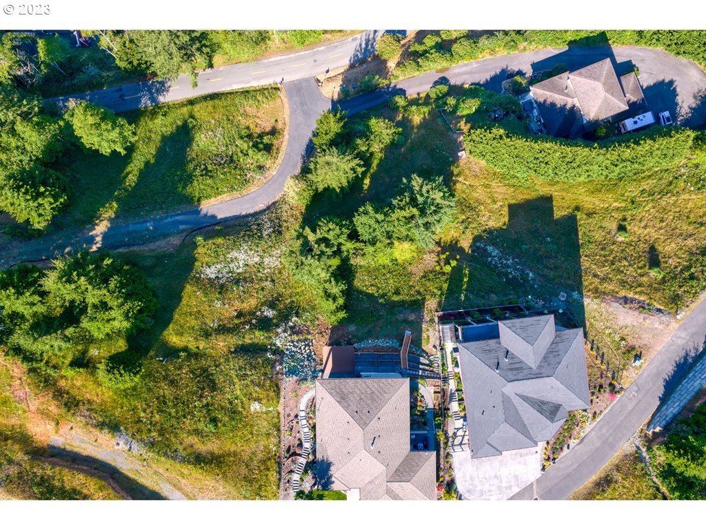6894 Pacific Terrace Loop Brookings, OR 97415 - Photo 4 of 19