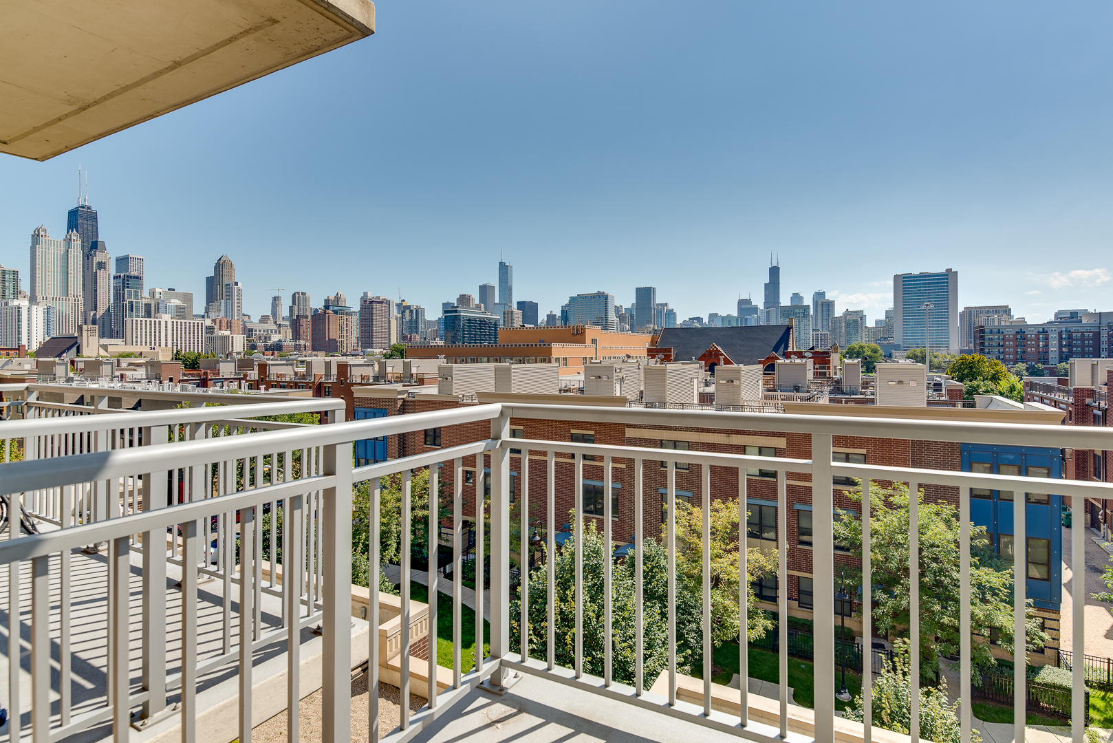 511 West Division Street, Unit 510 Chicago, IL 60610 - Photo 17 of 19