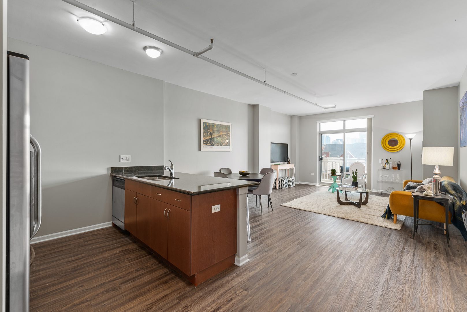 511 West Division Street, Unit 510 Chicago, IL 60610 - Photo 9 of 19