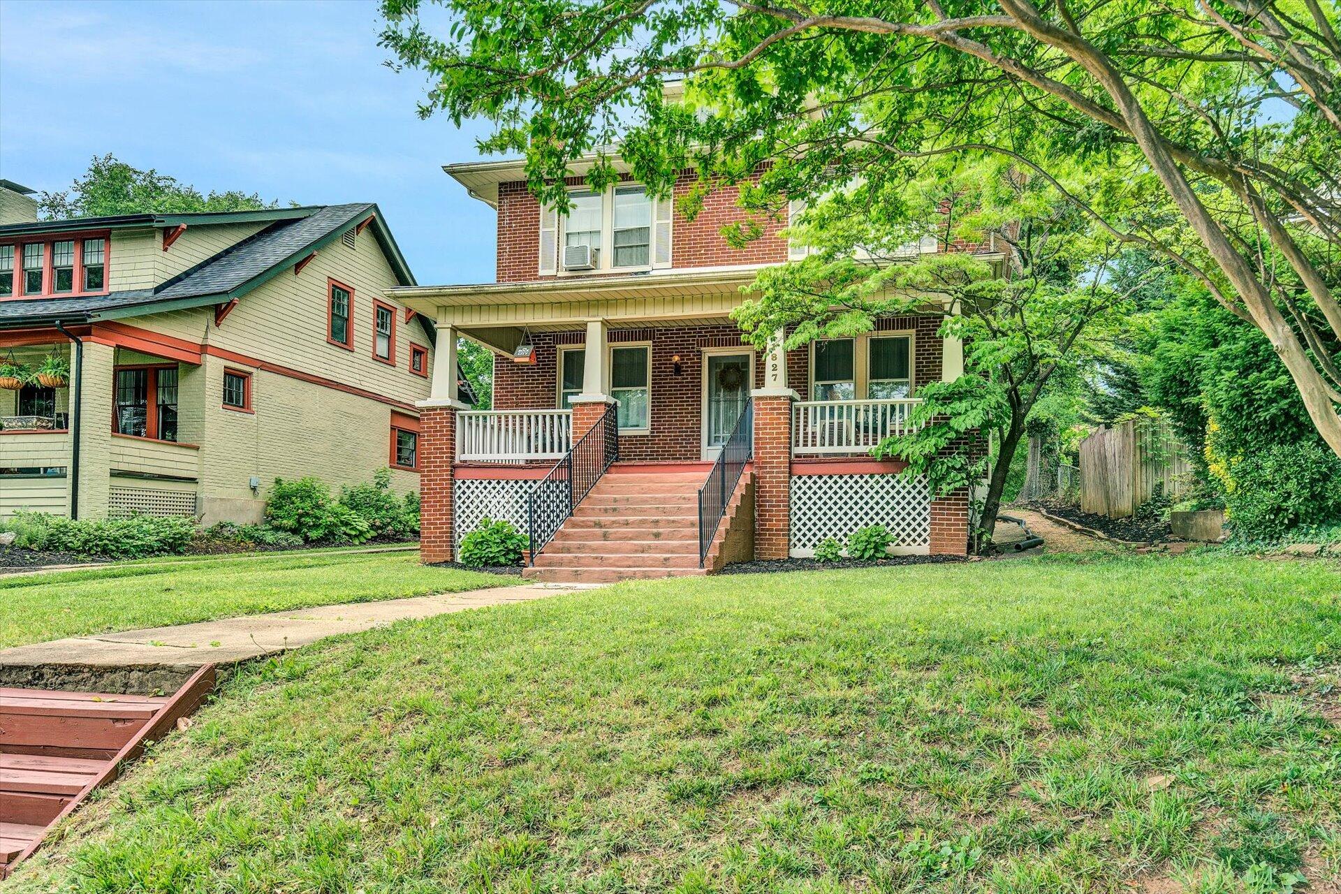 1827 Carter Road Southwest Roanoke, VA 24015 - Photo 22 of 27 Front Of House