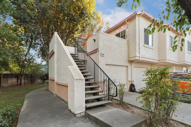 a view of outdoor space yard and deck