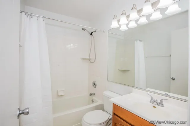 $350,000 | 164 Park Ridge Lane, Aurora, IL 60504