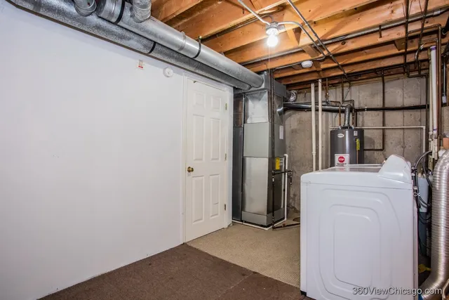 $350,000 | 164 Park Ridge Lane, Aurora, IL 60504