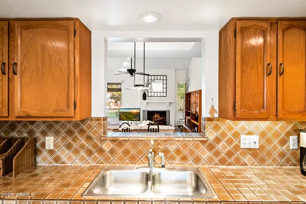 $629,900 | 11625 North 40th Way, Phoenix, AZ 85028