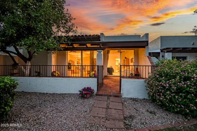 $669,000 | 11625 North 40th Way, Phoenix, AZ 85028