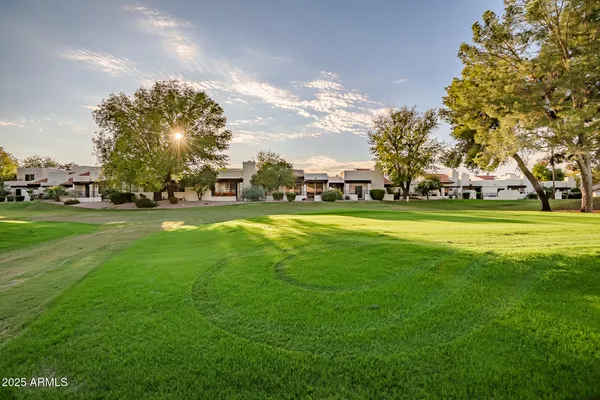 $629,900 | 11625 North 40th Way, Phoenix, AZ 85028