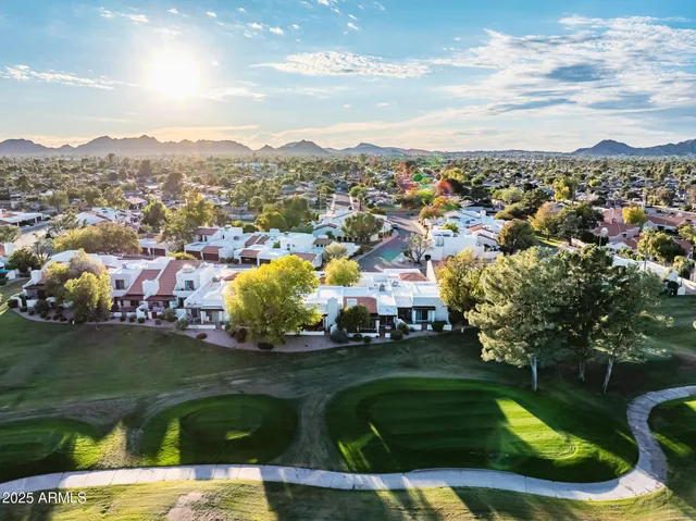 $669,000 | 11625 North 40th Way, Phoenix, AZ 85028