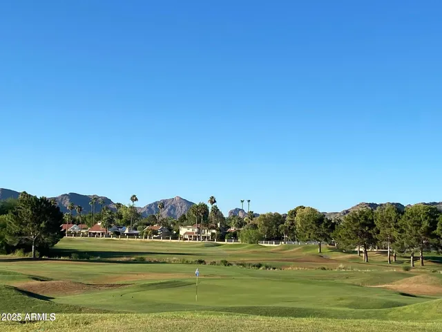 $669,000 | 11625 North 40th Way, Phoenix, AZ 85028