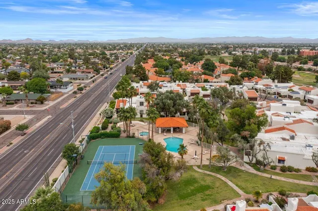 $669,000 | 11625 North 40th Way, Phoenix, AZ 85028