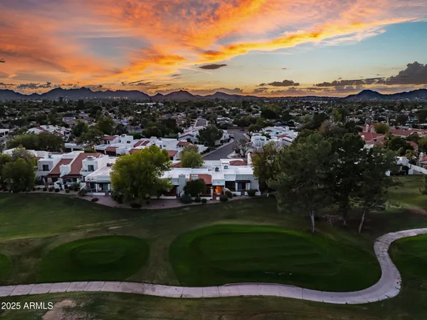 $629,900 | 11625 North 40th Way, Phoenix, AZ 85028