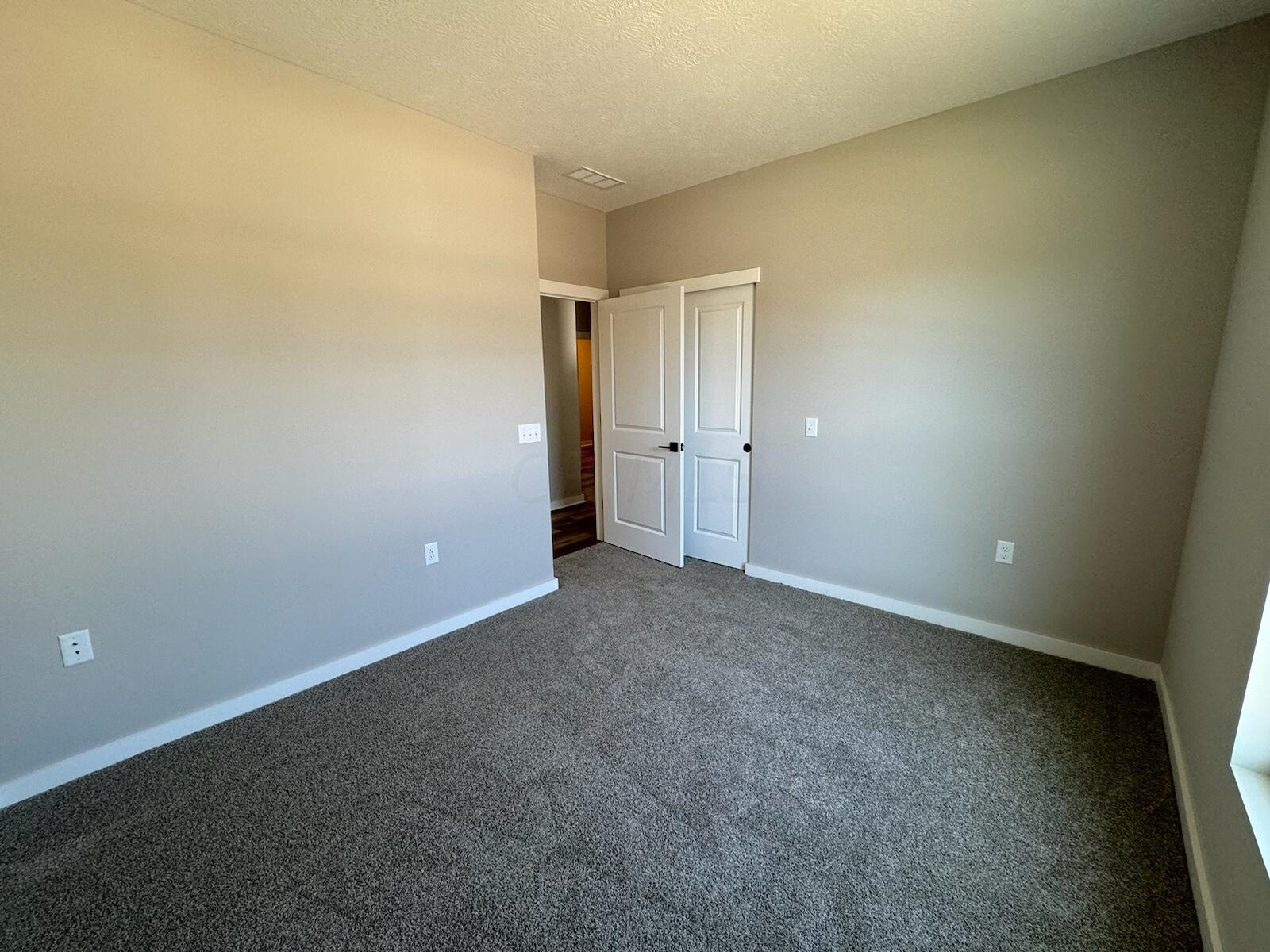 548 Rochdale Run Delaware, OH 43015 - Photo 5 of 13 Bed2