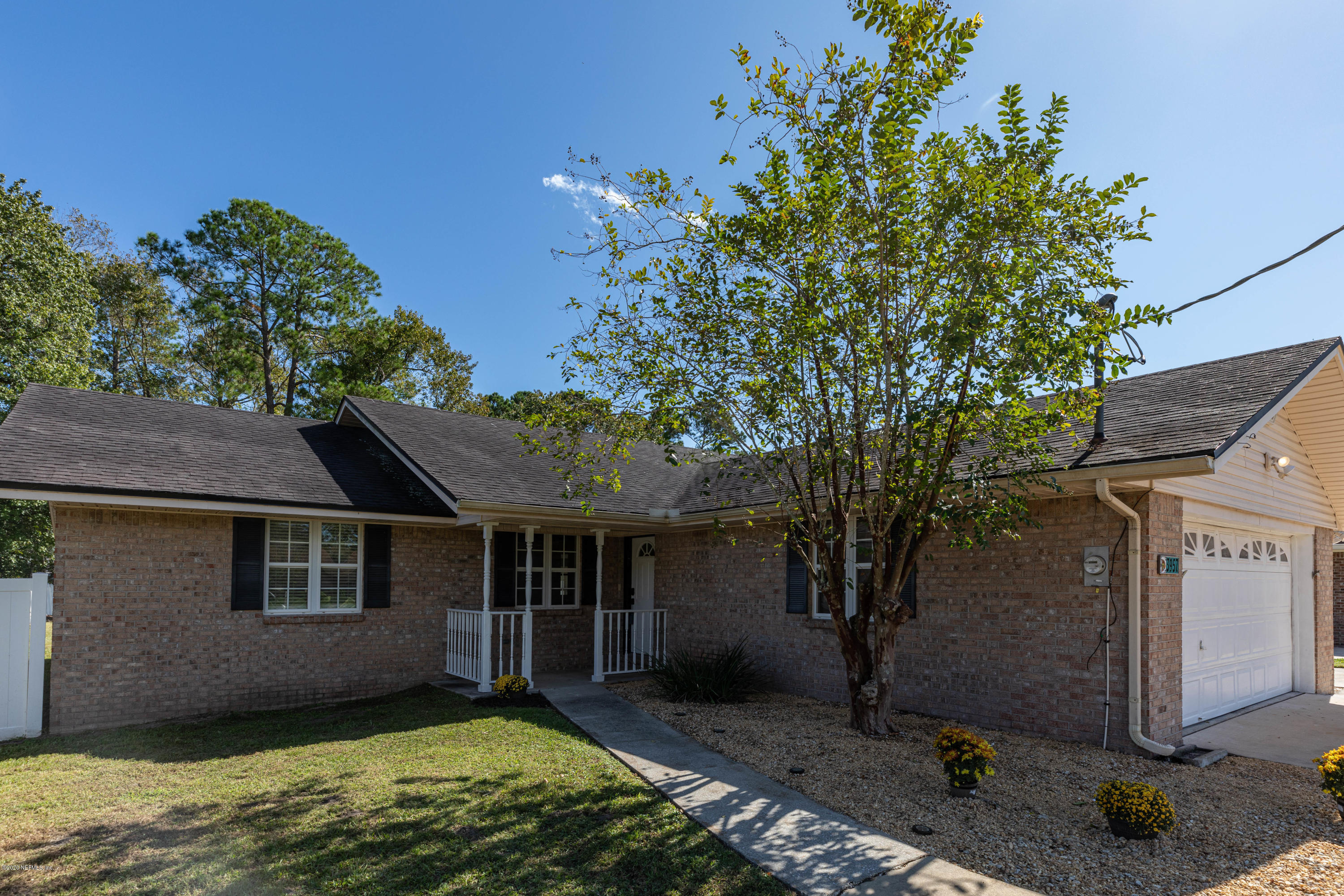 3957 Eunice Road Jacksonville, FL 32250 - Photo 2 of 27 Front of House 1