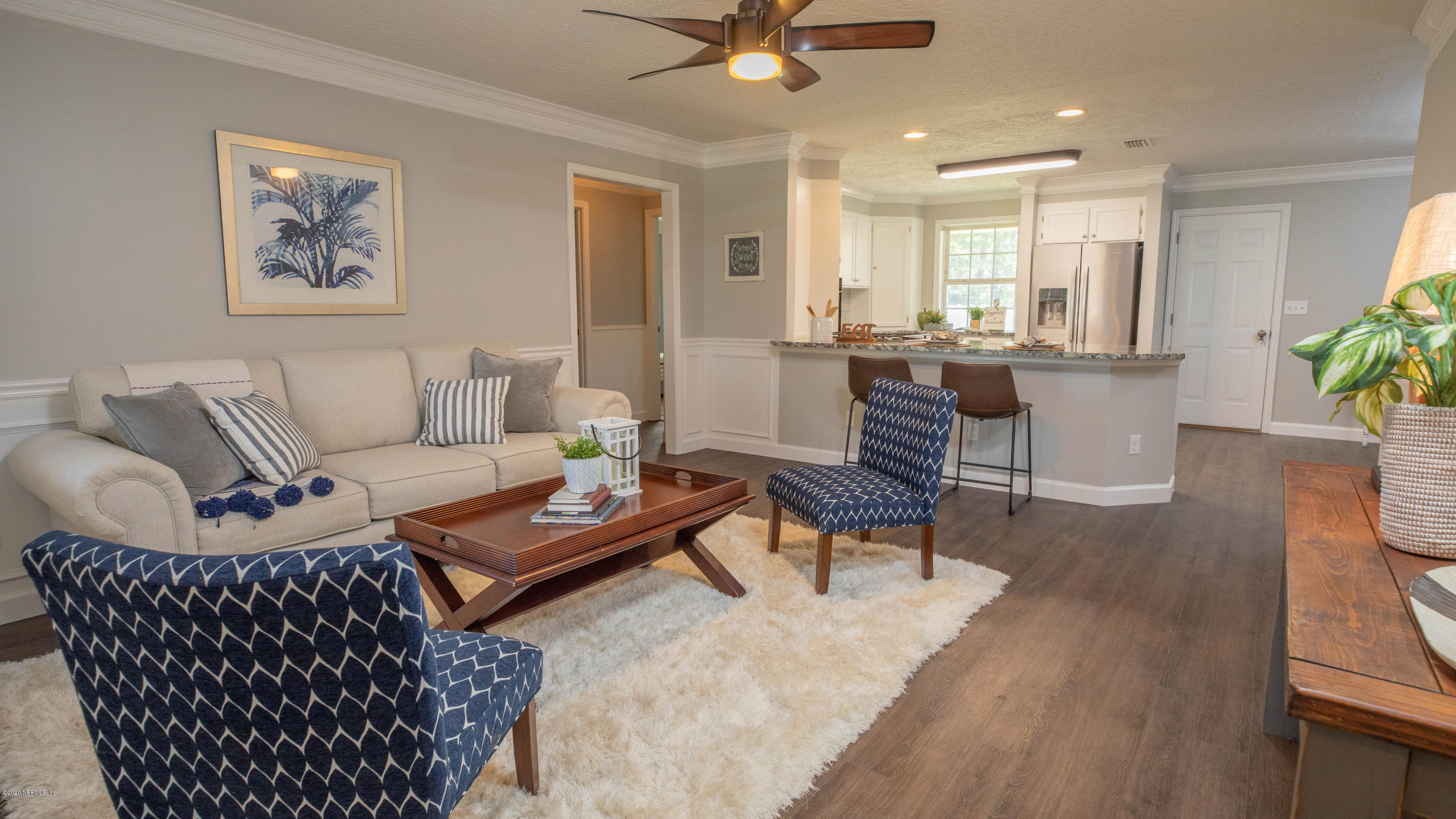 3957 Eunice Road Jacksonville, FL 32250 - Photo 5 of 27 Living Room/Kitchen