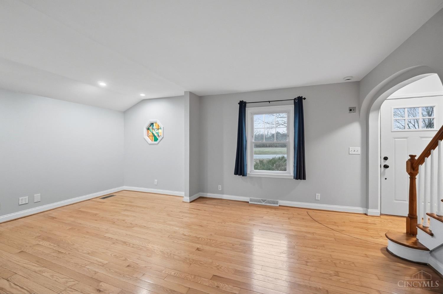 440 West Sharon Road Springdale, OH 45246 - Photo 7 of 40