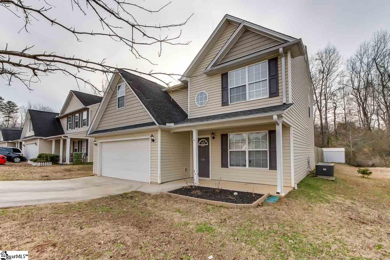 204 Catterick Way Fountain Inn, SC 29644 - Photo 3 of 33 Gallery Image 3
