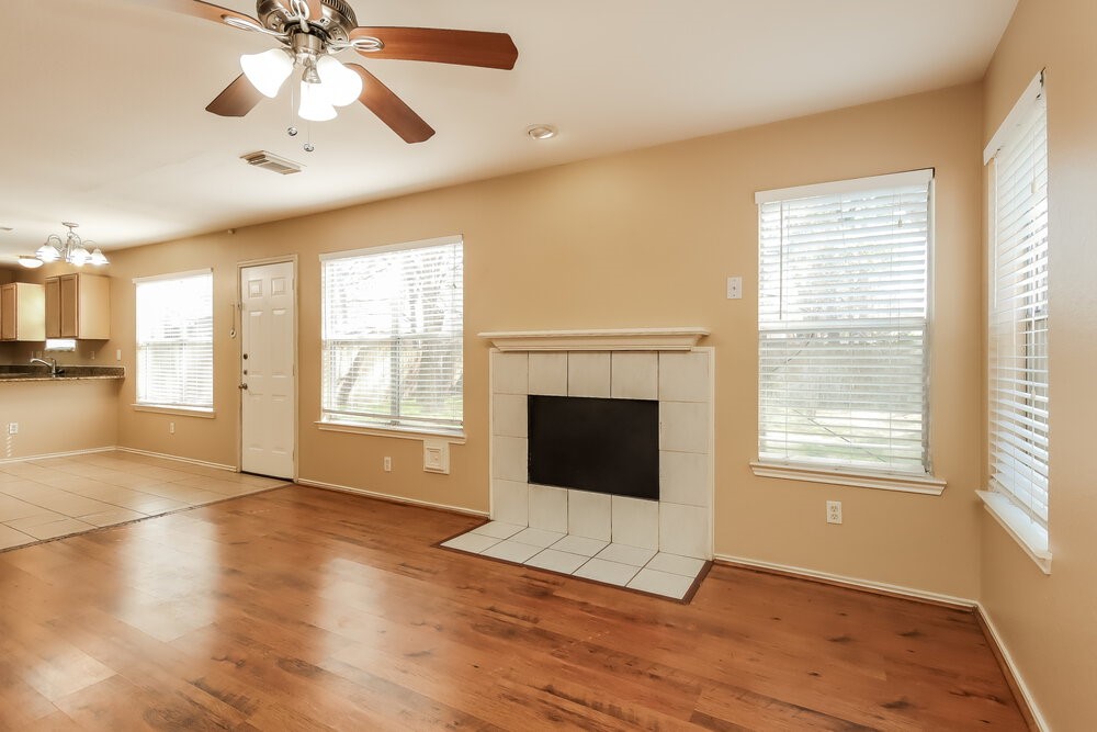 2610 Heather Knoll Drive Spring, TX 77373 - Photo 5 of 17