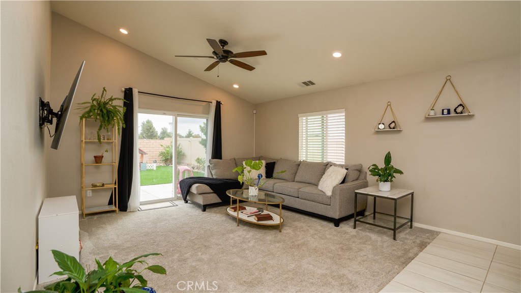 1133 Avenida Del Rio San Jacinto, CA 92582 - Photo 13 of 28