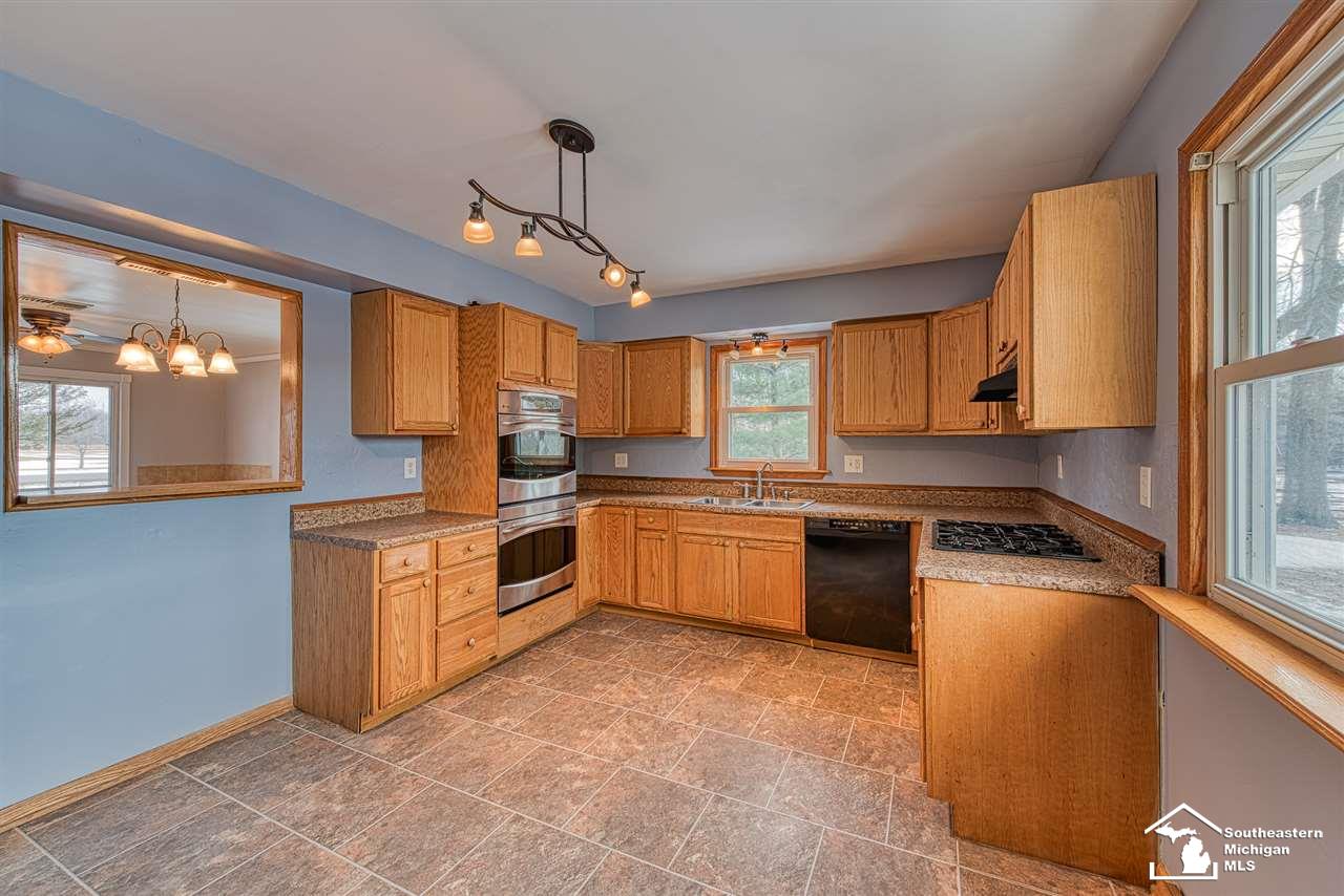 11175 Stewart Road Dundee, MI 48131 - Photo 5 of 21