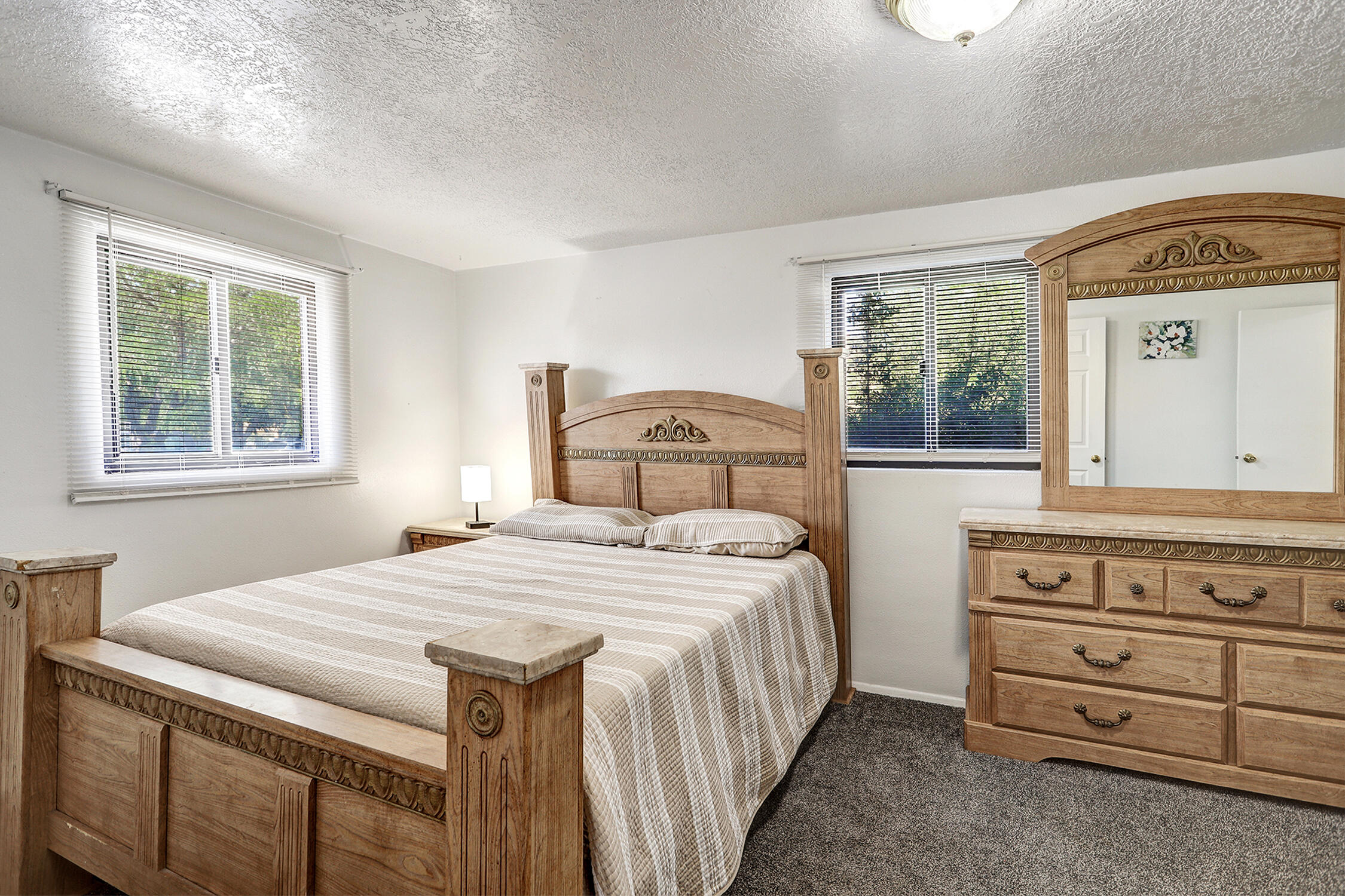 321 Wayne Road Northwest Albuquerque, NM 87114 - Photo 12 of 44 Gallery Image 12