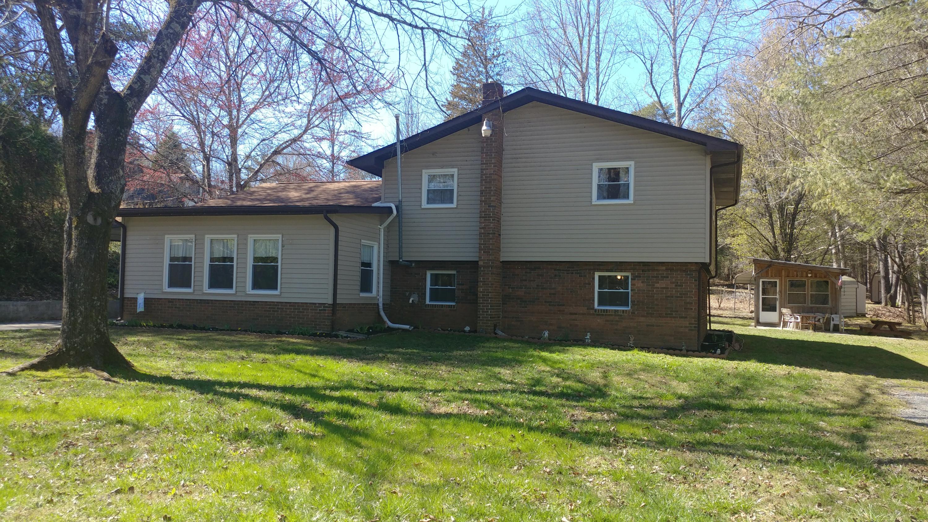 8269 Toestring Valley Road Spring City, TN 37381 - Photo 1 of 36 Front of home