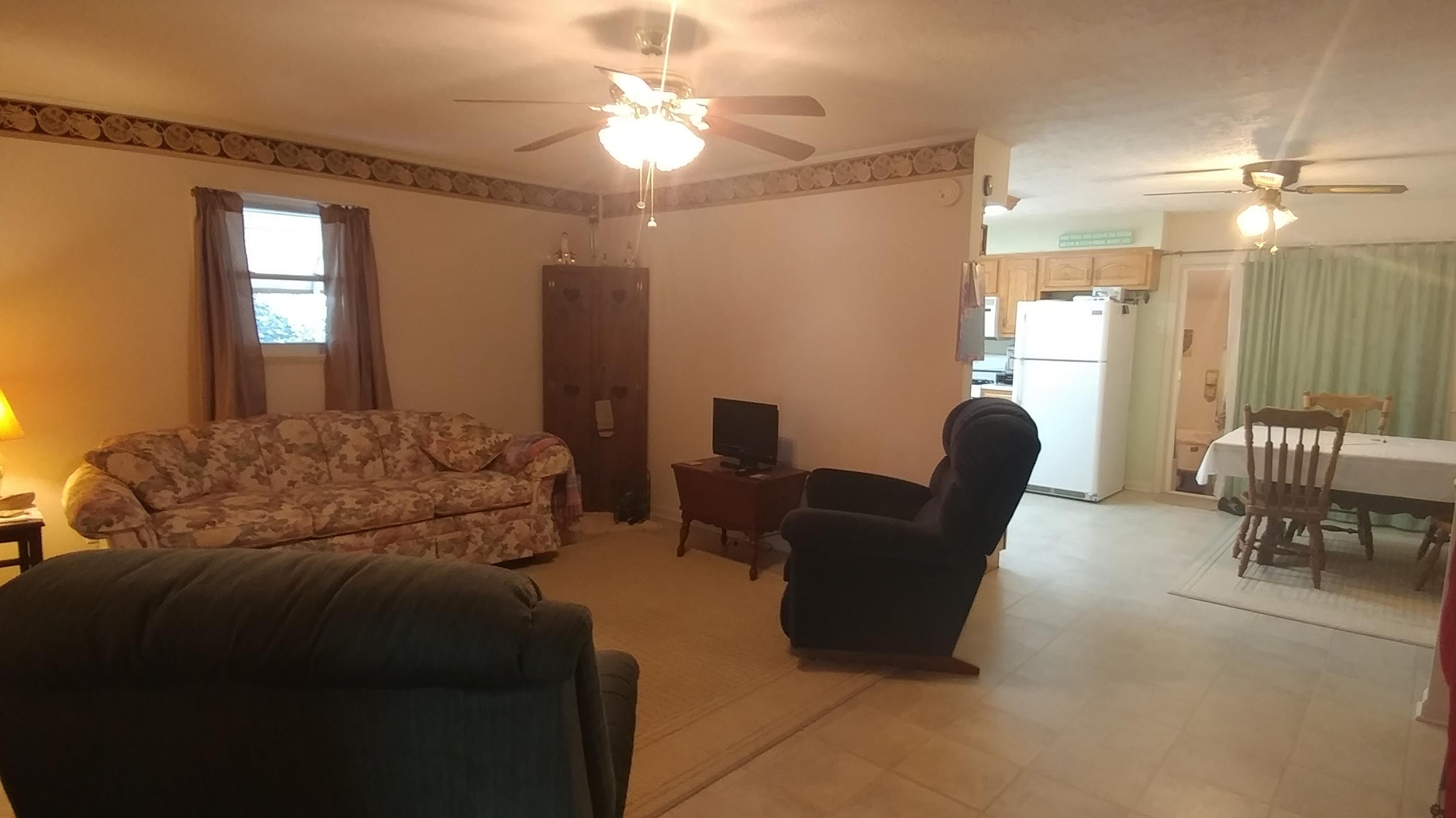 8269 Toestring Valley Road Spring City, TN 37381 - Photo 5 of 36 living room