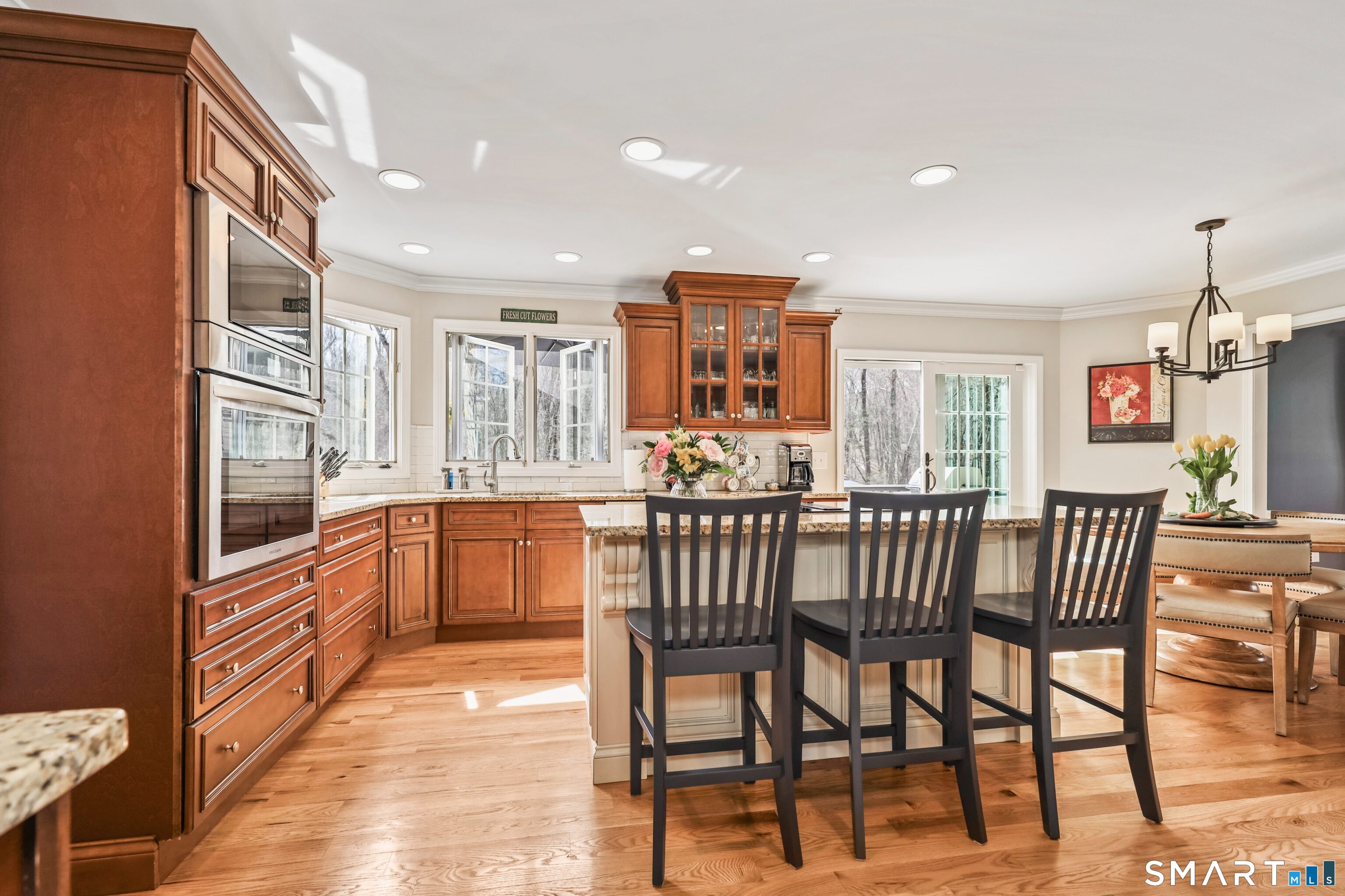 22 Bridle Path Trail Monroe, CT 06468 - Photo 10 of 37