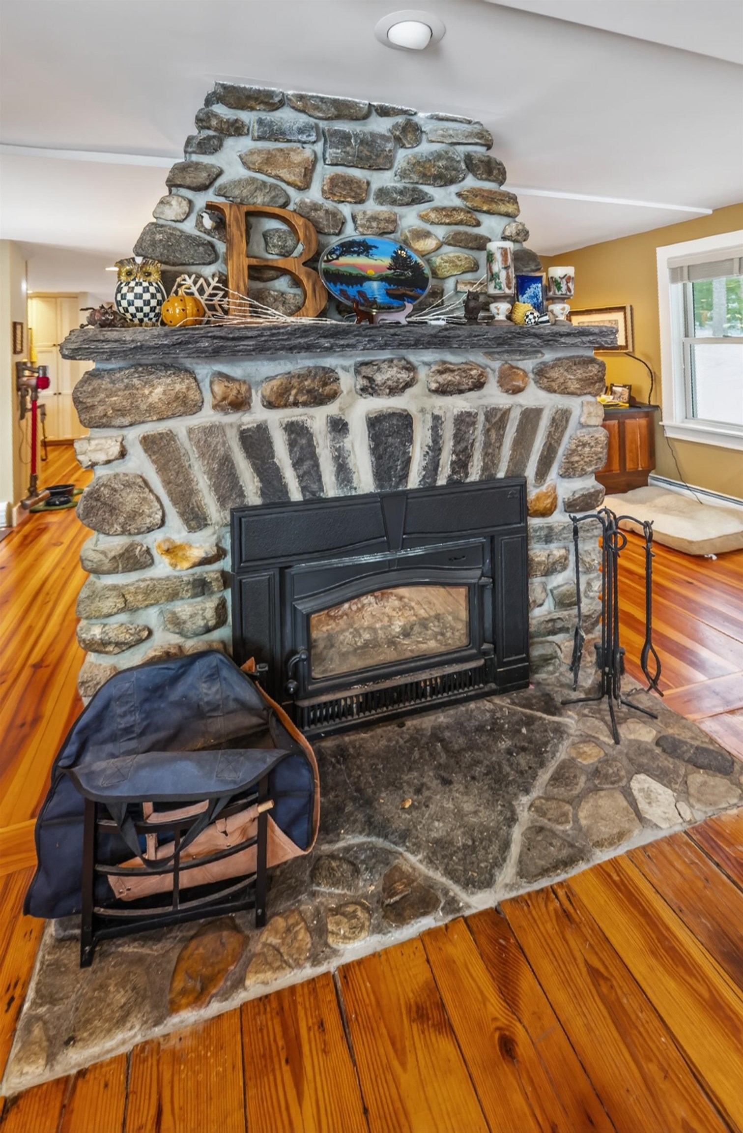 392 Lake Raponda Road Wilmington, VT 05363 - Photo 8 of 39