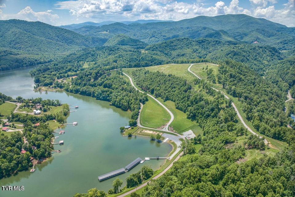 Lot 40 Cowan Town Road, Unit 40 Butler, TN 37640 - Photo 39 of 117 Eagle Bay Looking S Aerial