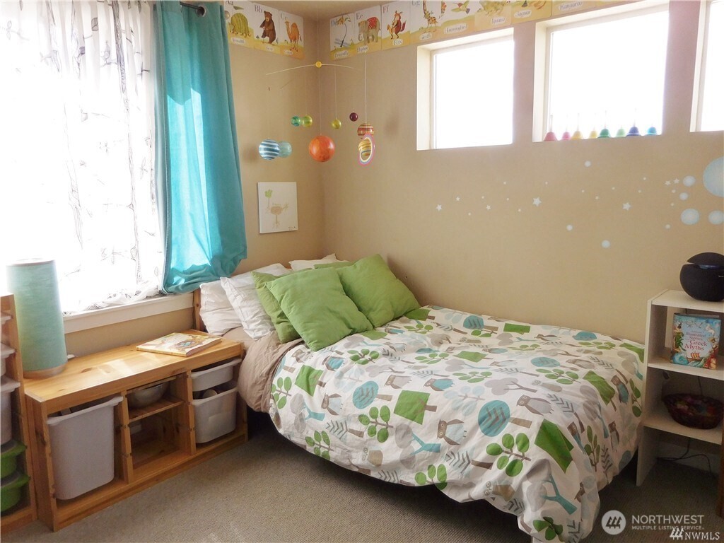 3615 Albion Place North, Unit A Seattle, WA 98103 - Photo 16 of 22