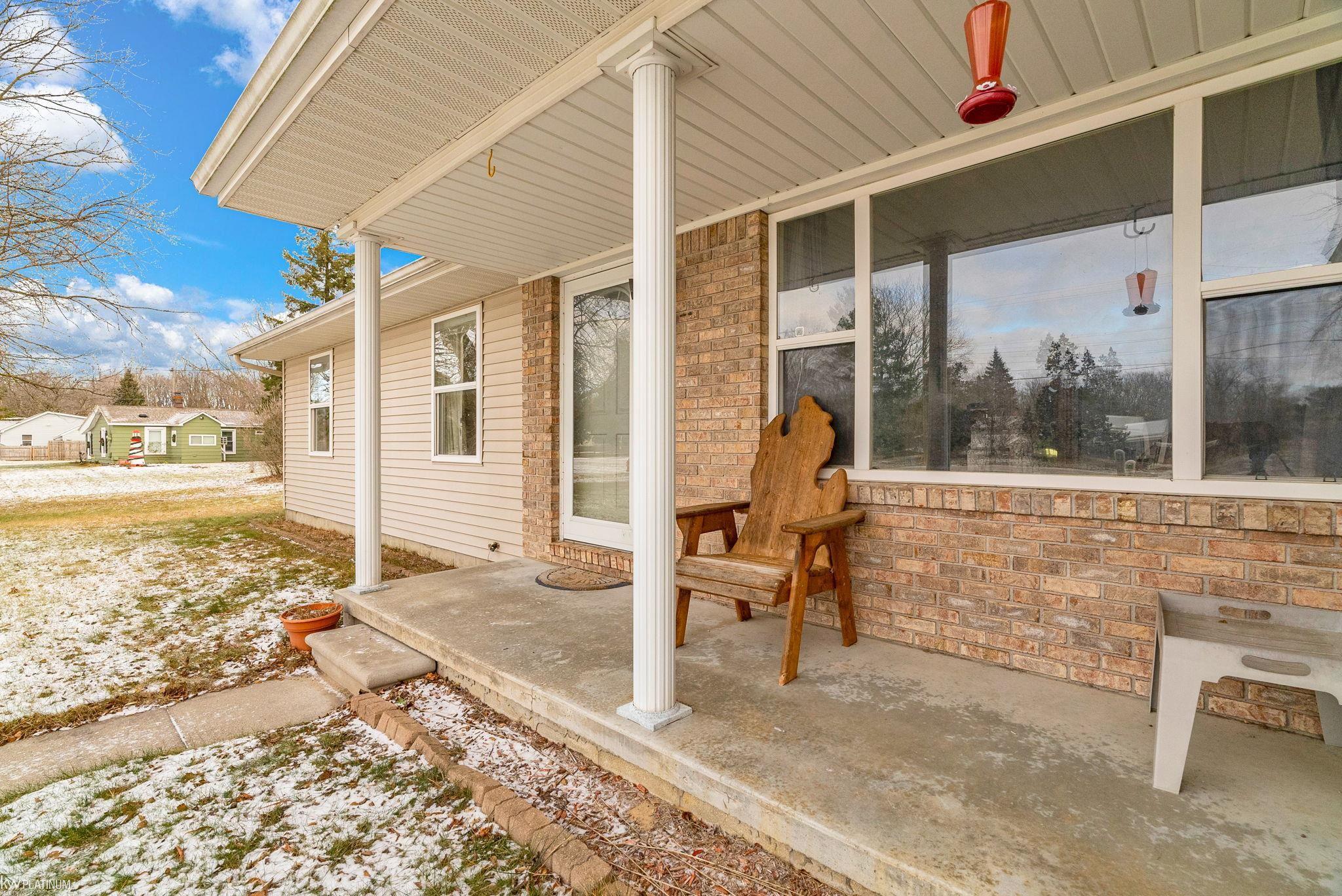 5540 Tice Road Fort Gratiot, MI 48059 - Photo 5 of 36 50163283-2b8e654b-5457-462a-8834-5af463e28521.JPG