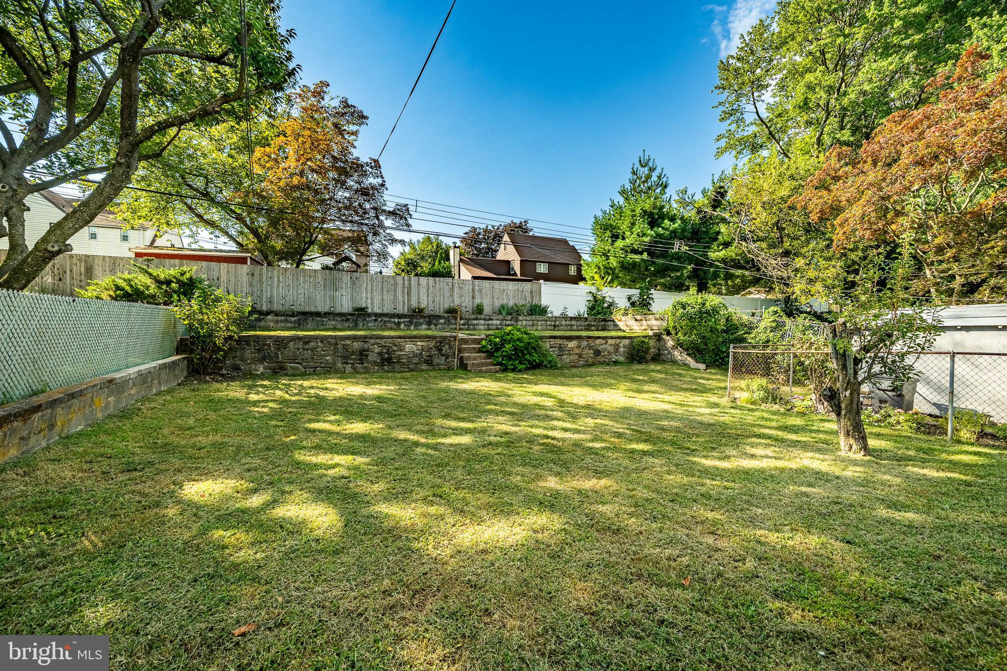 147 Wyndmoor Road Havertown, PA 19083 - Photo 31 of 36 Private backyard