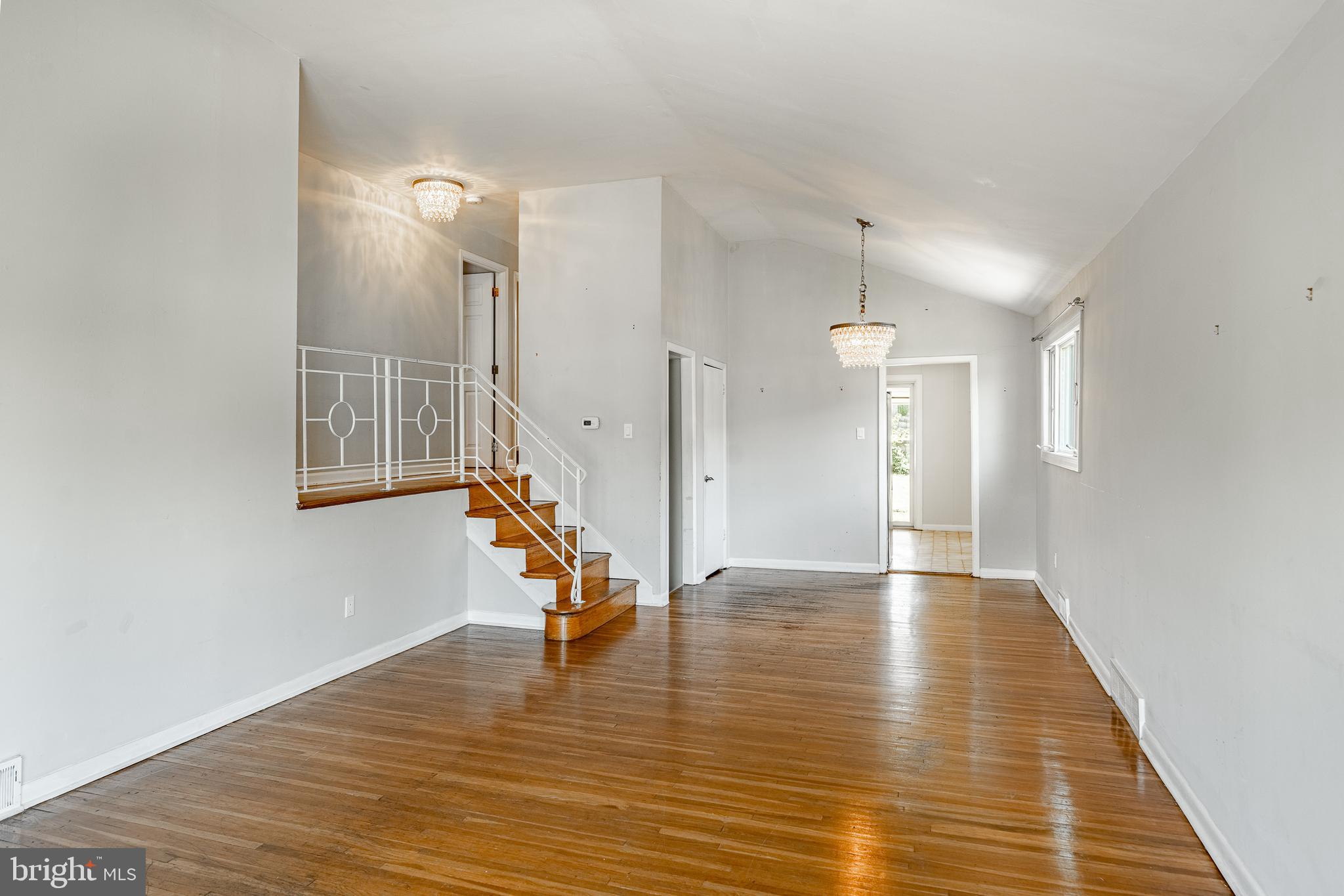 147 Wyndmoor Road Havertown, PA 19083 - Photo 4 of 36 View of Dining area from front door