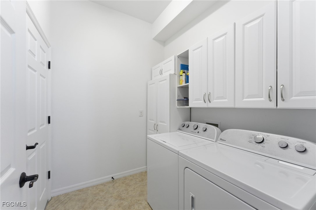 10446 Sirene Way Fort Myers, FL 33913 - Photo 23 of 50