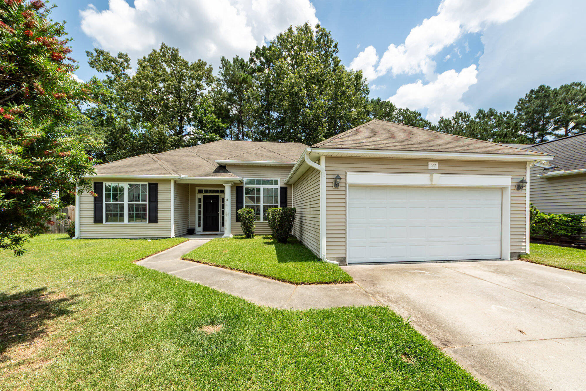 402 Black Horse Road Moncks Corner, SC 29461 - Photo 1 of 38