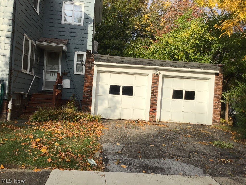 3565 Boynton Road Cleveland Heights, OH 44121 - Photo 3 of 3