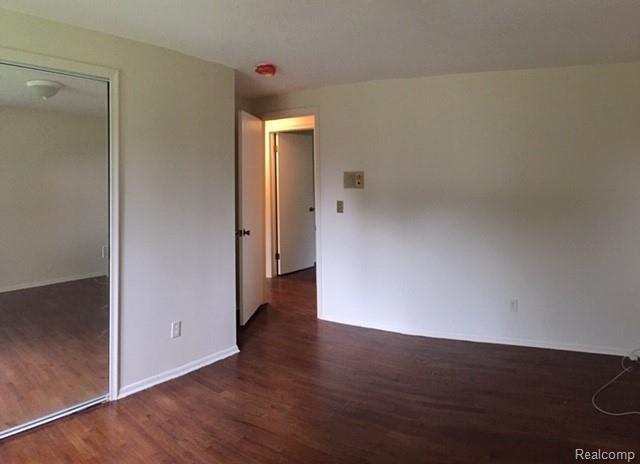 1222 North Linden Road Flint, MI 48532 - Photo 14 of 20