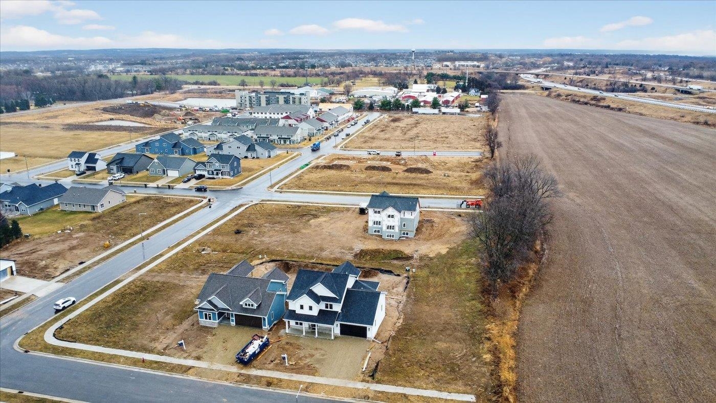 5613 Glorious Madison, WI 53718 - Photo 12 of 73