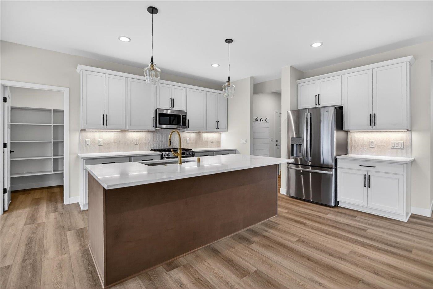 5613 Glorious Madison, WI 53718 - Photo 26 of 73