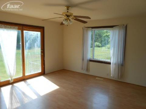 10456 East Mt Morris Road Davison, MI 48423 - Photo 2 of 12 20185813-1.JPG