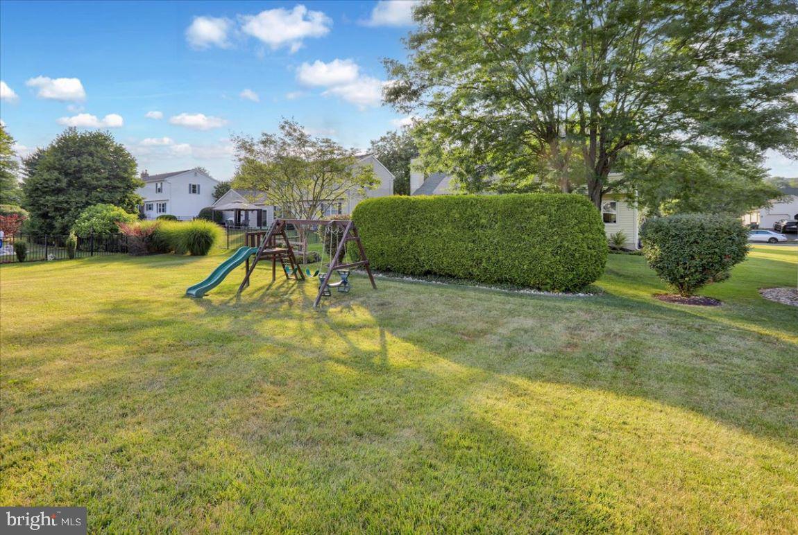 6013 Farming Ridge Boulevard Reading, PA 19606 - Photo 5 of 31 Gallery Image 5
