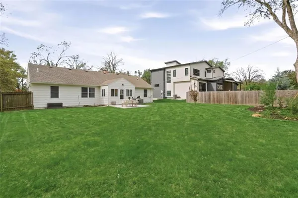 $450,000 | 4700 West 65th Terrace, Prairie Village, KS 66208