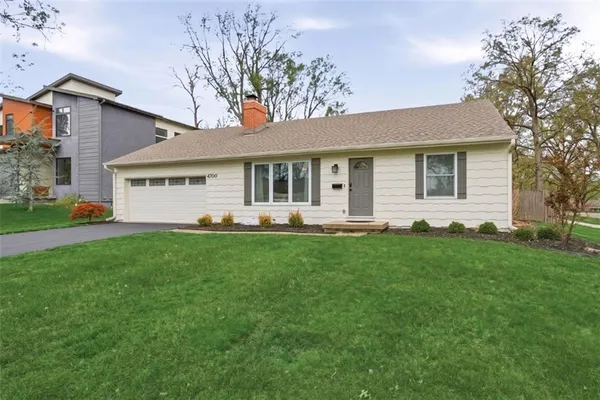 $450,000 | 4700 West 65th Terrace, Prairie Village, KS 66208