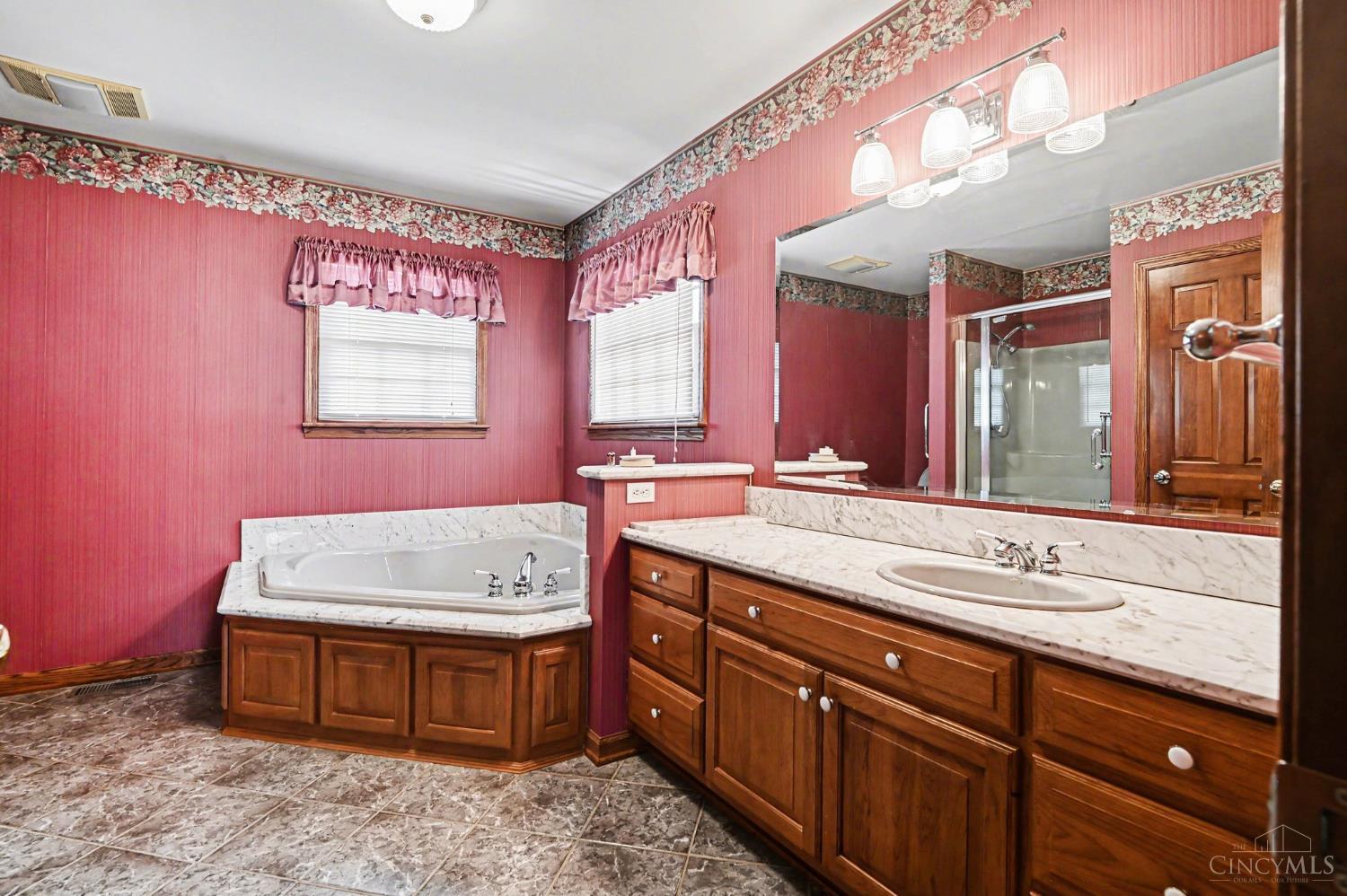 9568 Mt Nebo Road North Bend, OH 45052 - Photo 15 of 27