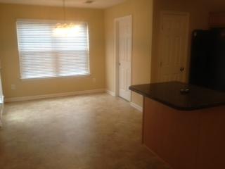 1915 Portway Road Spring Hill, TN 37174 - Photo 6 of 13 Kitchen/dining combo.