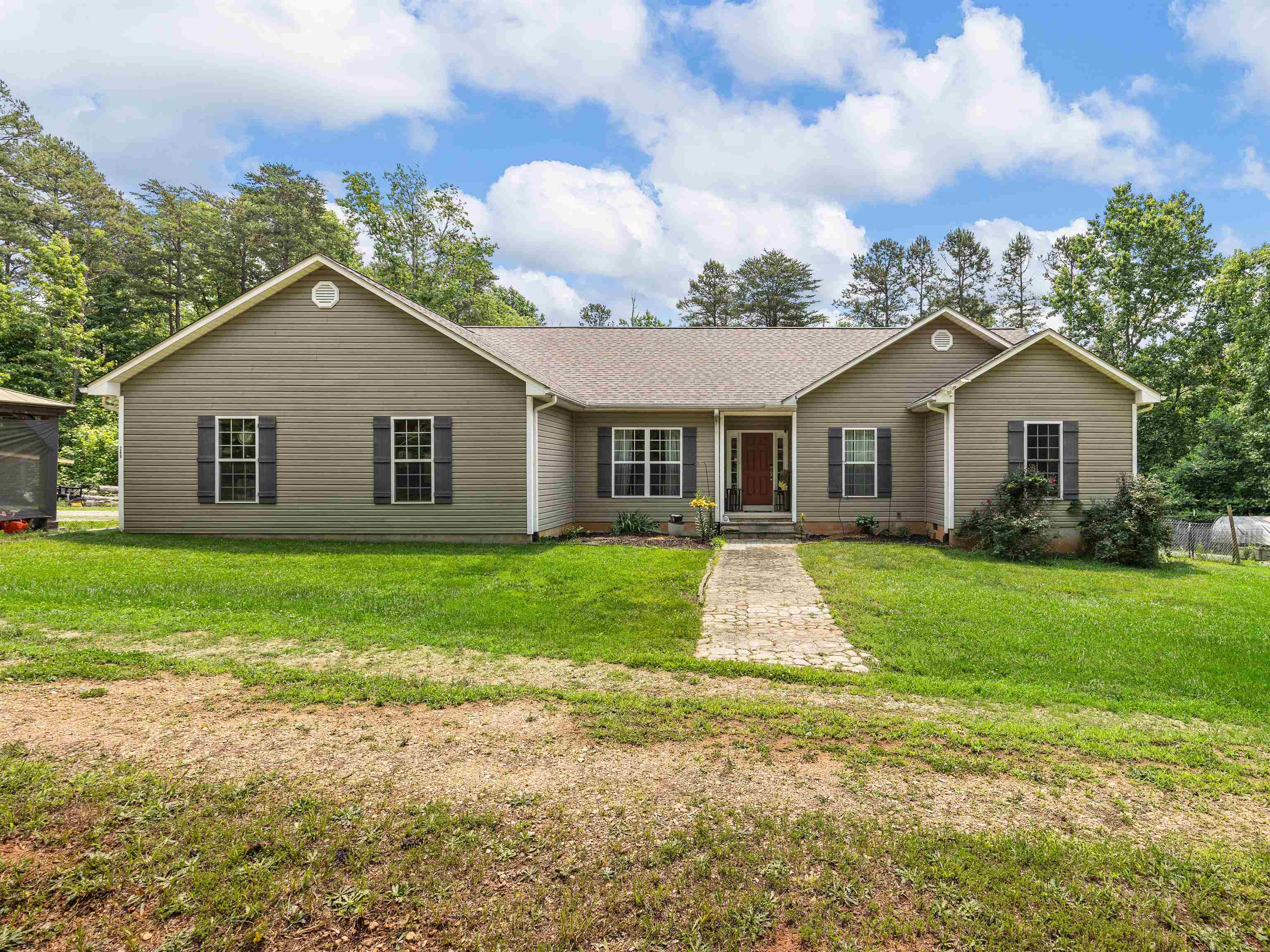 269 Walnut Hill Farm Road Gaffney, SC 29340 - Photo 4 of 35 Gallery Image 4