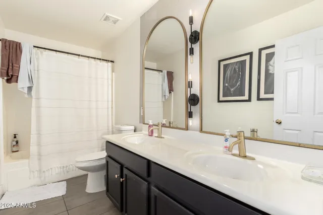 a view of a hallway with entryway