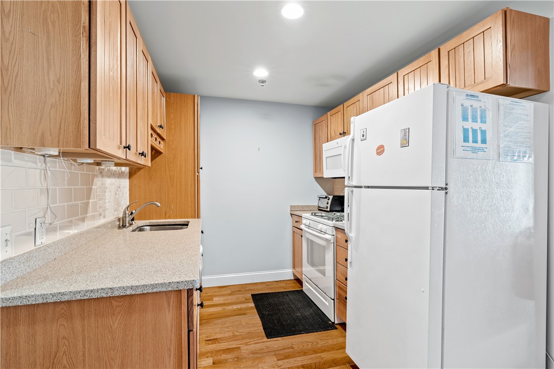 72 West Side Road, Unit 6 Block Island, RI 02807 - Photo 20 of 41