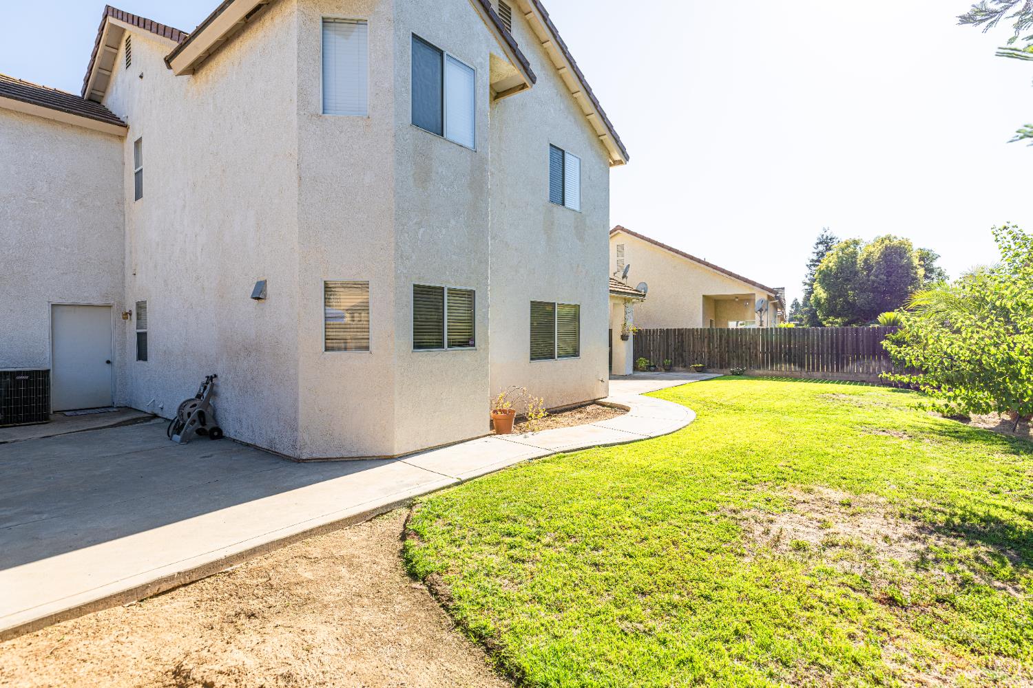 2322 East Revere Road Fresno, CA 93720 - Photo 33 of 33 a view of a house with swimming pool