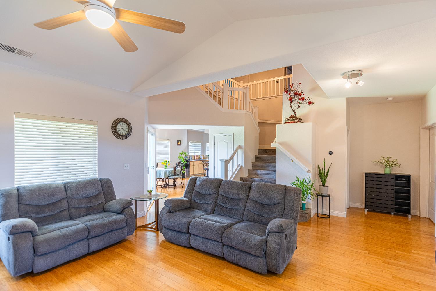 2322 East Revere Road Fresno, CA 93720 - Photo 6 of 33